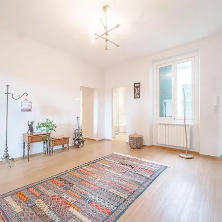 Bright A Few Steps From Via Garibaldi Appartement *