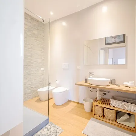 Bright A Few Steps From Via Garibaldi Appartement *