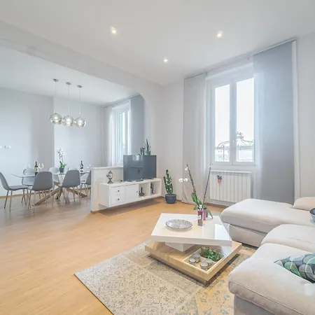 Bright A Few Steps From Via Garibaldi Appartement *